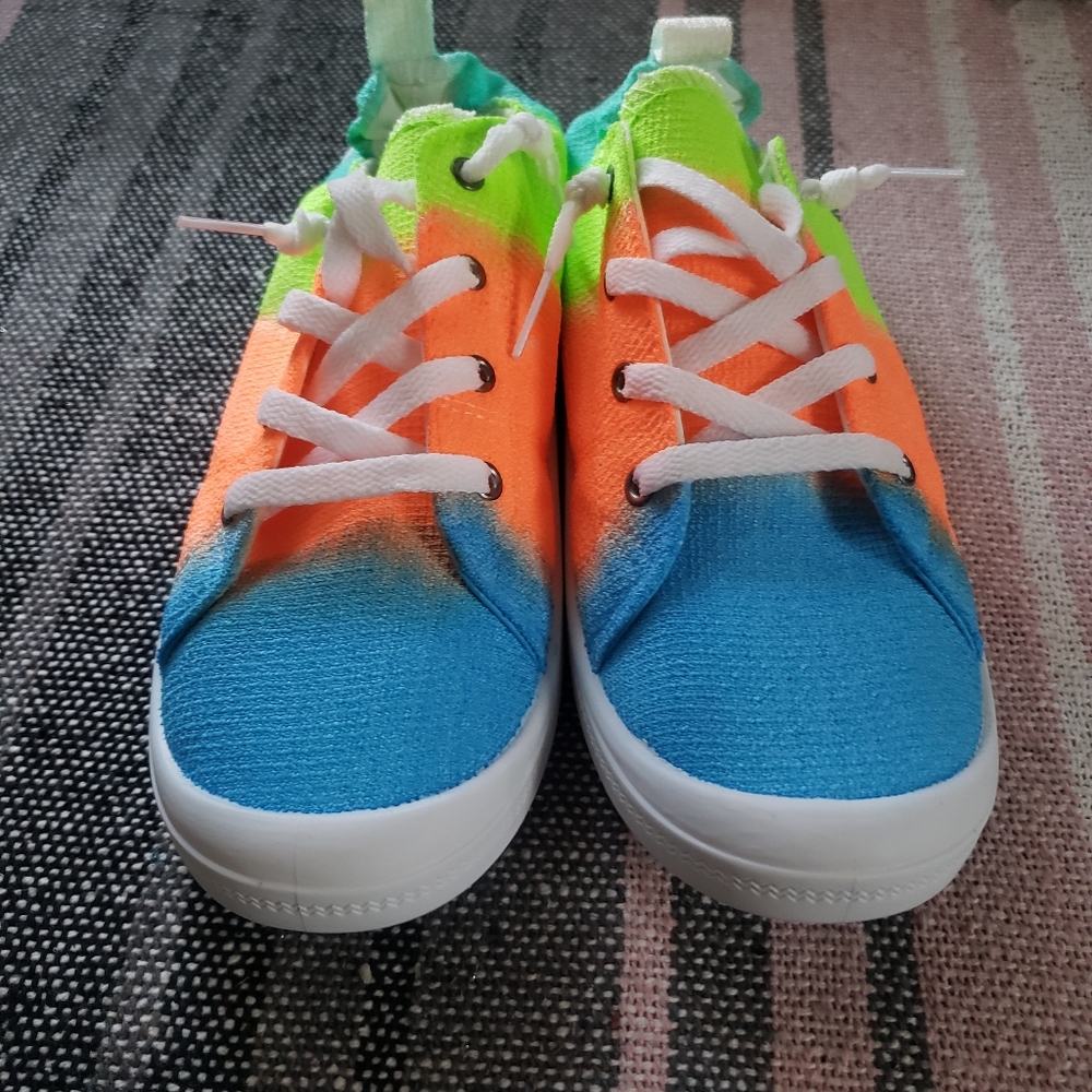 Tye dye shoes